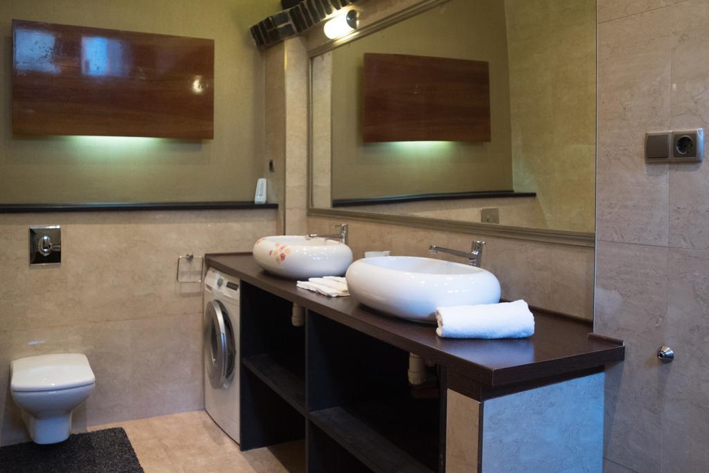 Inviting Flat In The Heart Of Town Apartment Будапеща Екстериор снимка