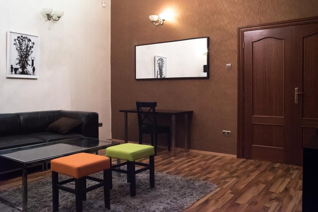 Inviting Flat In The Heart Of Town Apartment Будапеща Екстериор снимка