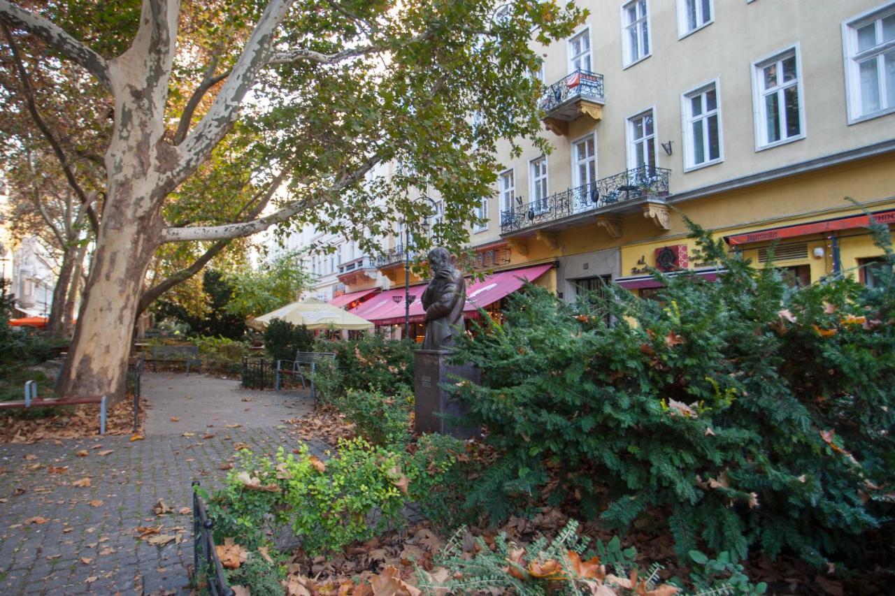 Inviting Flat In The Heart Of Town Apartment Будапеща Екстериор снимка